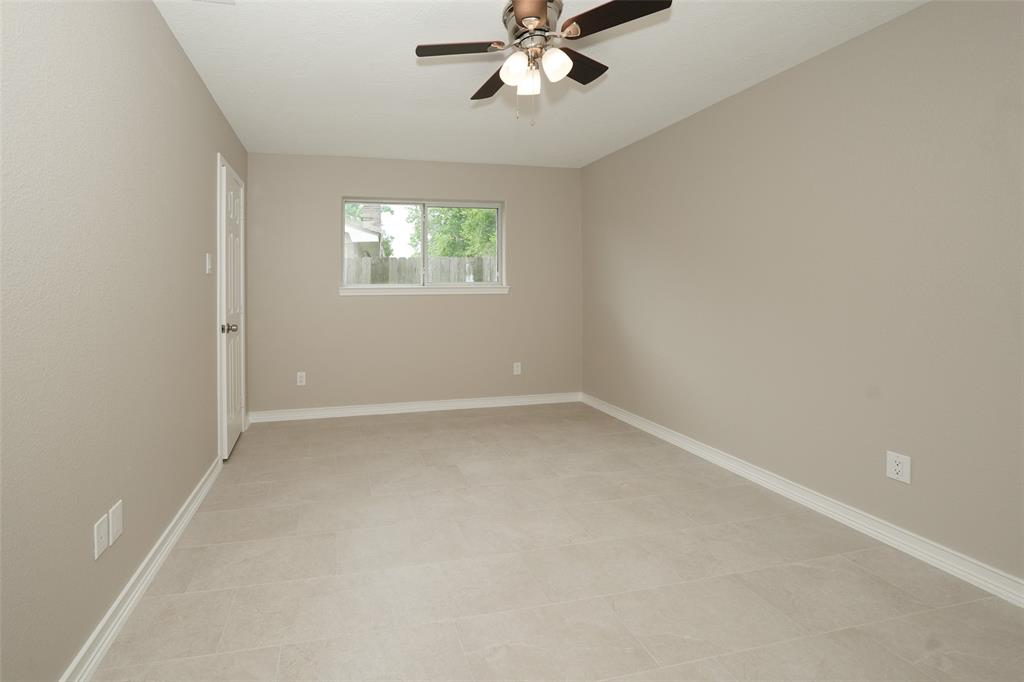 9607 Rumbling Wood Lane, Houston, Texas image 15