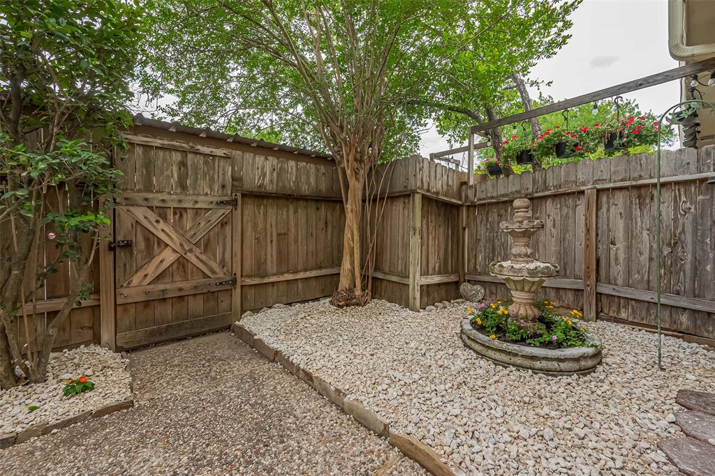 1375 Country Place Dr Drive, Houston, Texas image 47