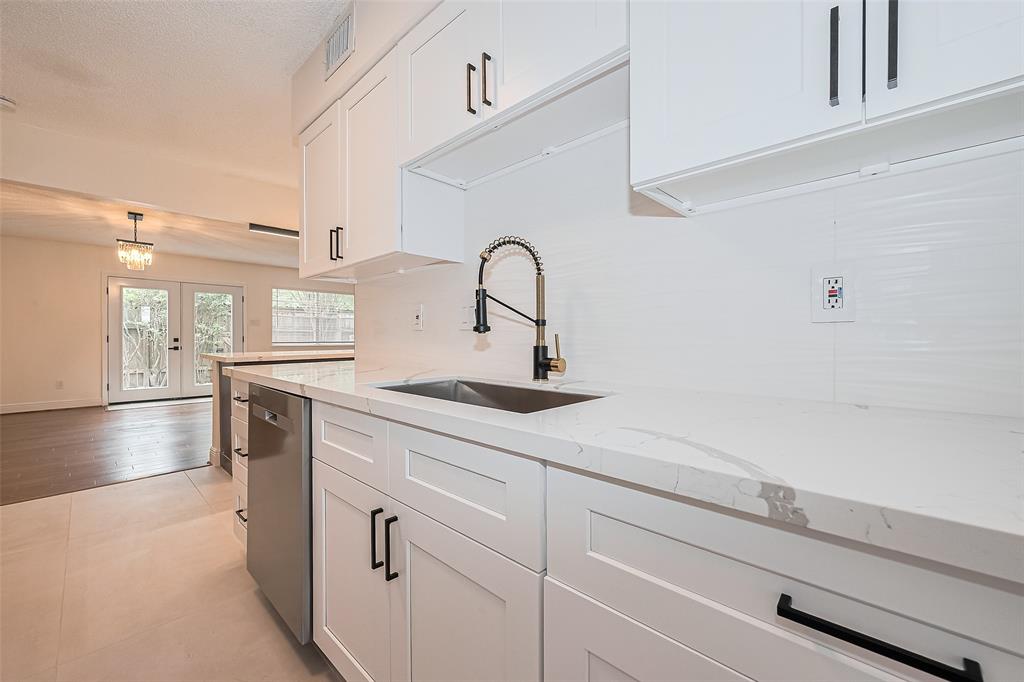 1375 Country Place Dr Drive, Houston, Texas image 12
