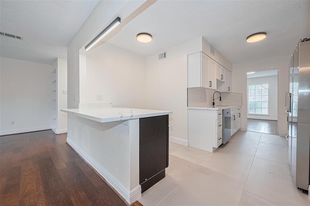 1375 Country Place Dr Drive, Houston, Texas image 9