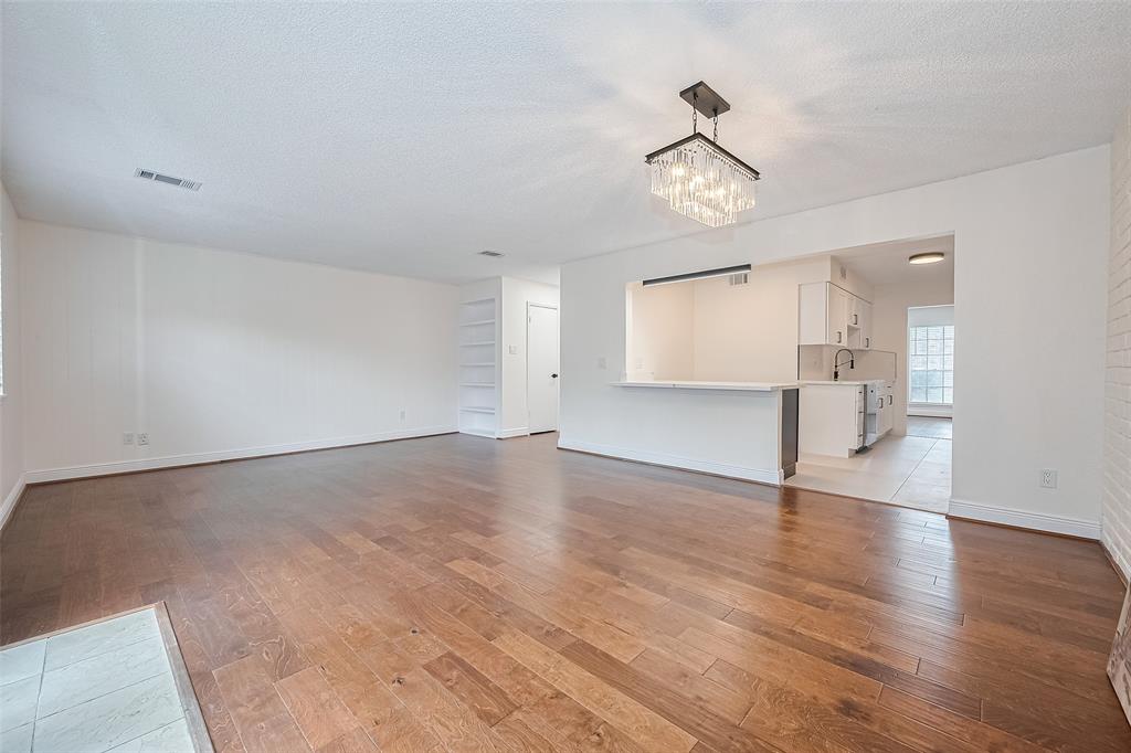 1375 Country Place Dr Drive, Houston, Texas image 8