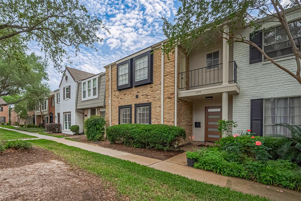 1375 Country Place Dr Drive, Houston, Texas image 3