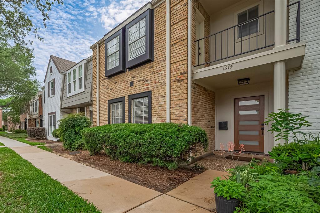 1375 Country Place Dr Drive, Houston, Texas image 1