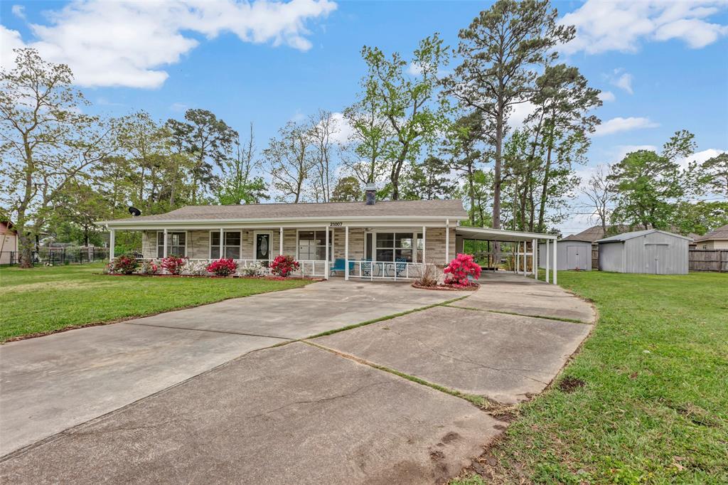 21007 Flying Cloud Trail, Crosby, Texas image 1