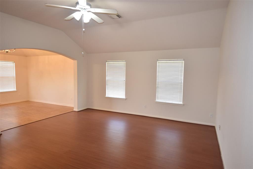 12685 Lake Conroe Hills Drive, Willis, Texas image 2