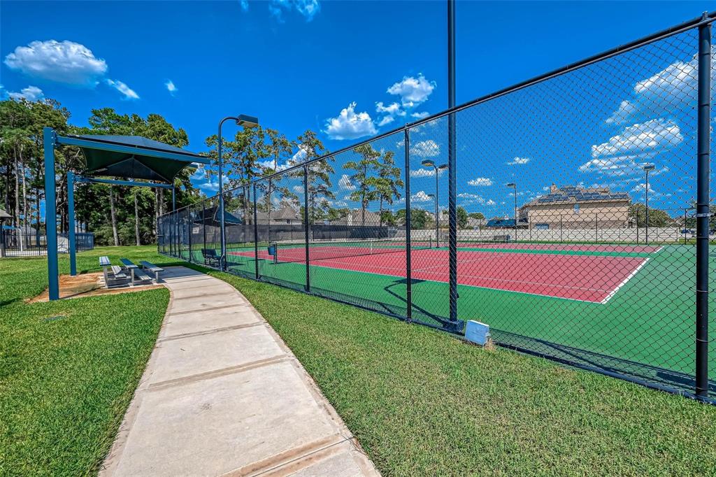12915 Taper Reach Drive, Tomball, Texas image 36