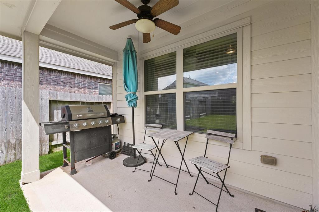 12915 Taper Reach Drive, Tomball, Texas image 24