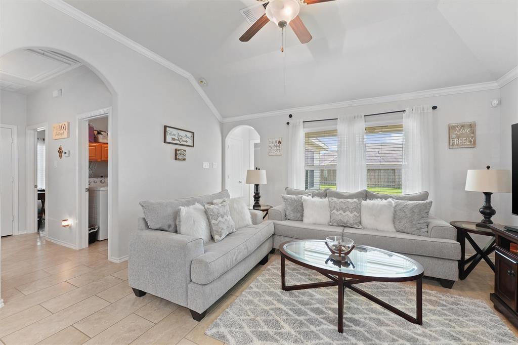 12915 Taper Reach Drive, Tomball, Texas image 14