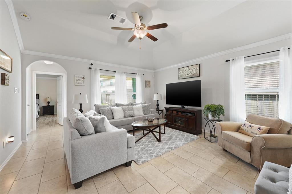 12915 Taper Reach Drive, Tomball, Texas image 13