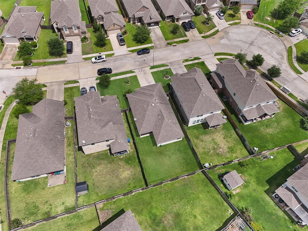 12915 Taper Reach Drive, Tomball, Texas image 29