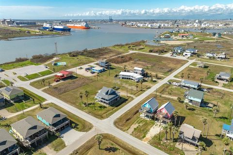 A home in Surfside Beach