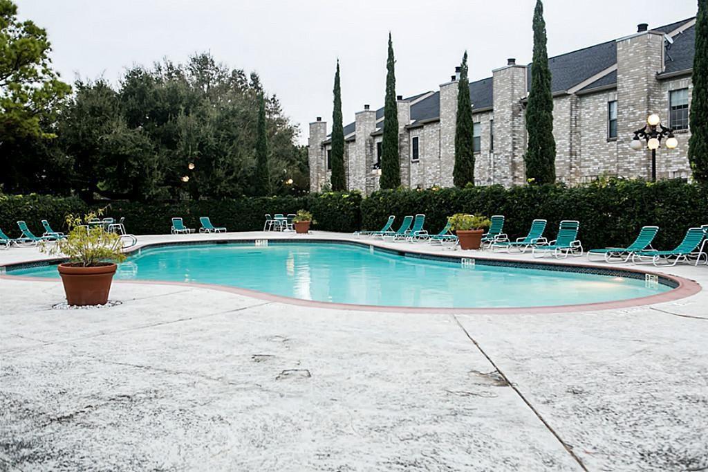 2902 Holly Hall Street, Houston, Texas image 21