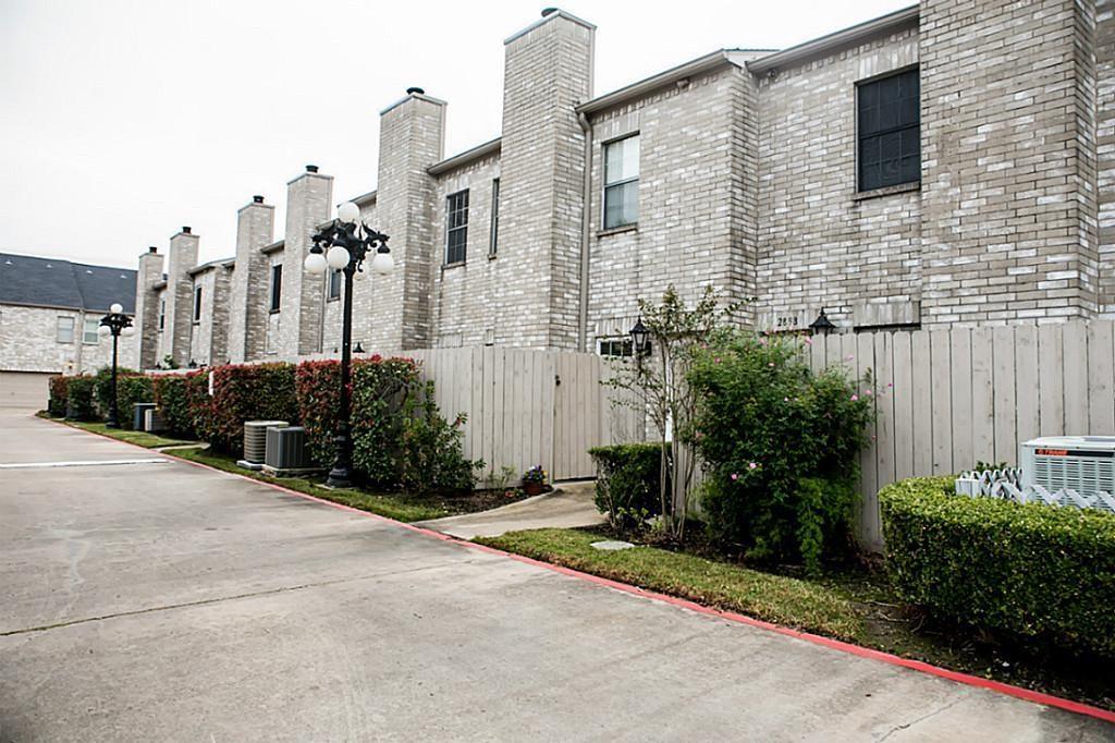 2902 Holly Hall Street, Houston, Texas image 22