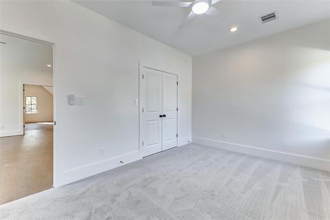 listing image 42