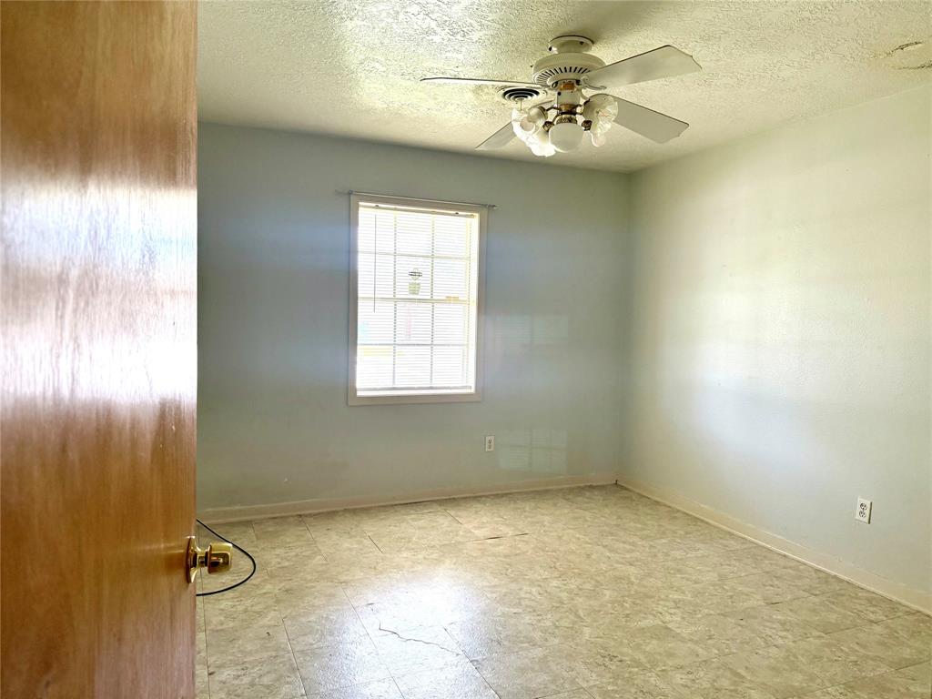 1516 Narcille Street, Baytown, Texas image 21