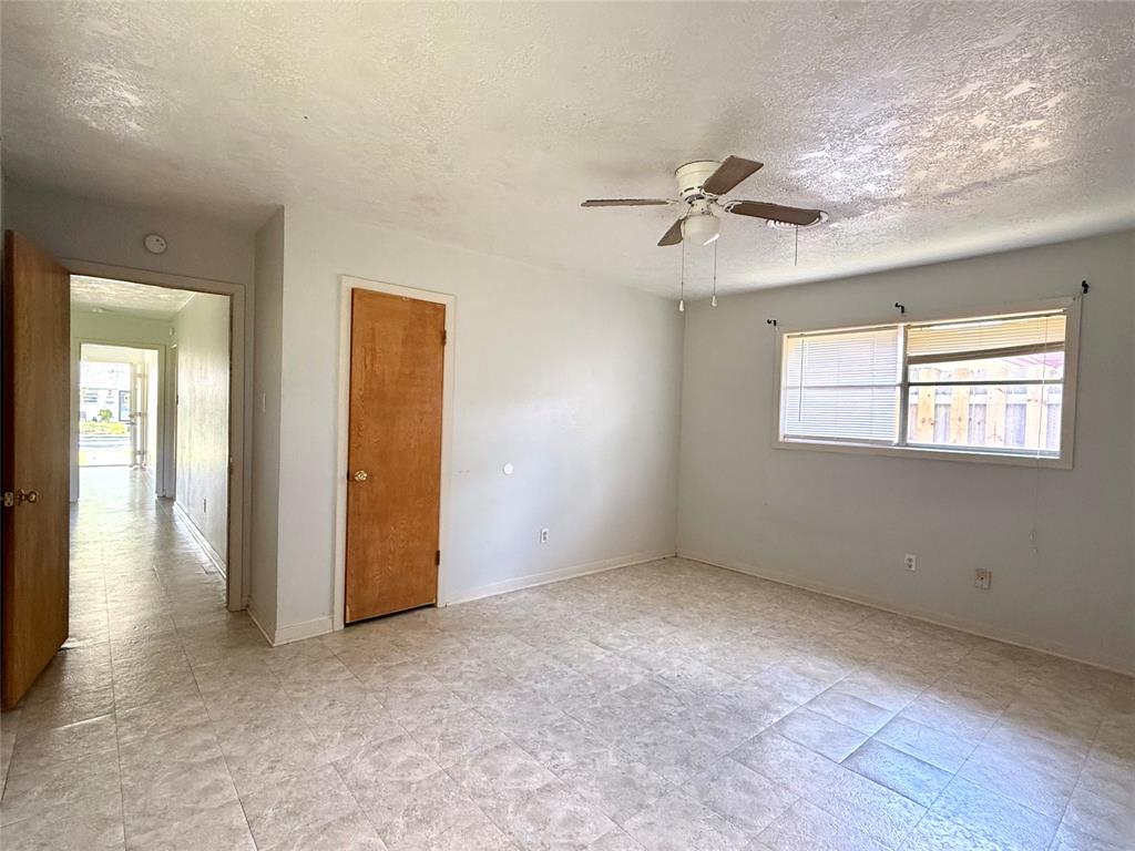 1516 Narcille Street, Baytown, Texas image 16