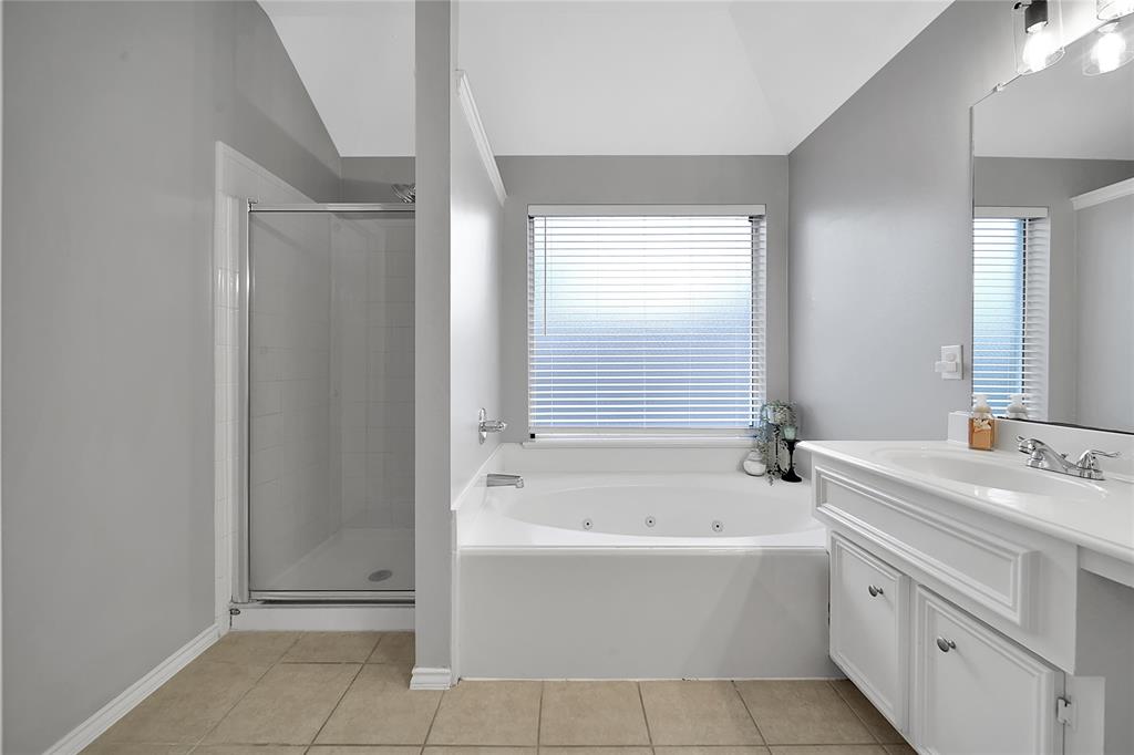 15310 Ochre Leaf Trail, Cypress, Texas image 23