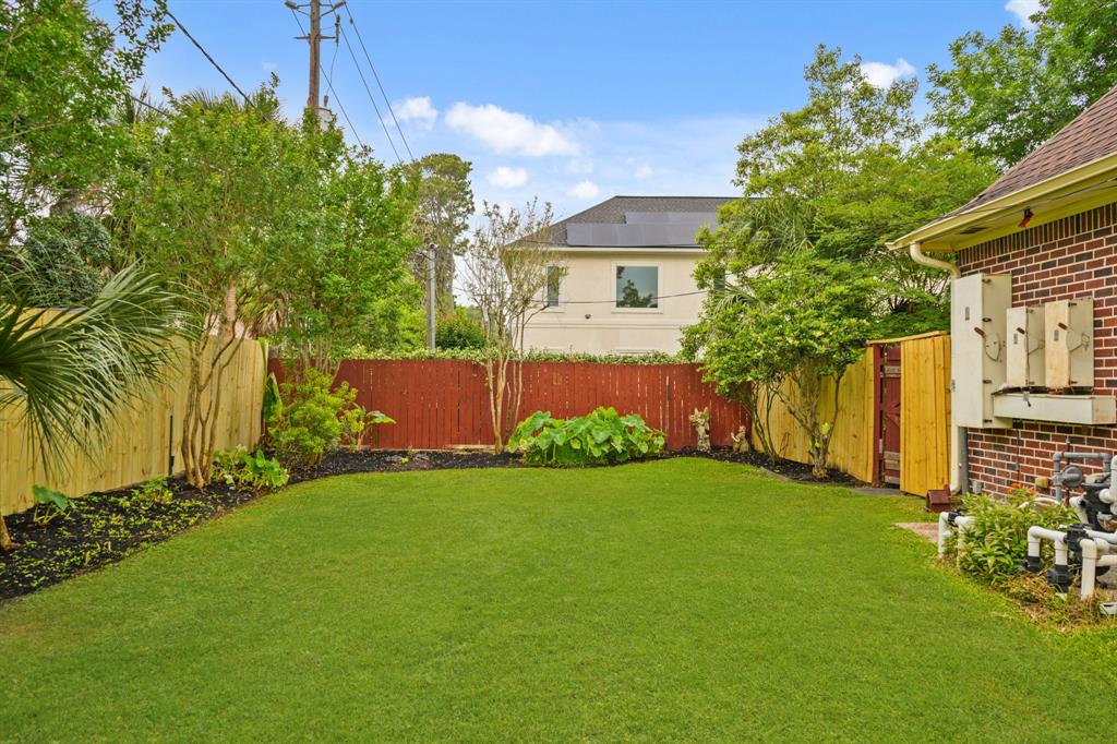 5411 Pine Street, Bellaire, Texas image 47