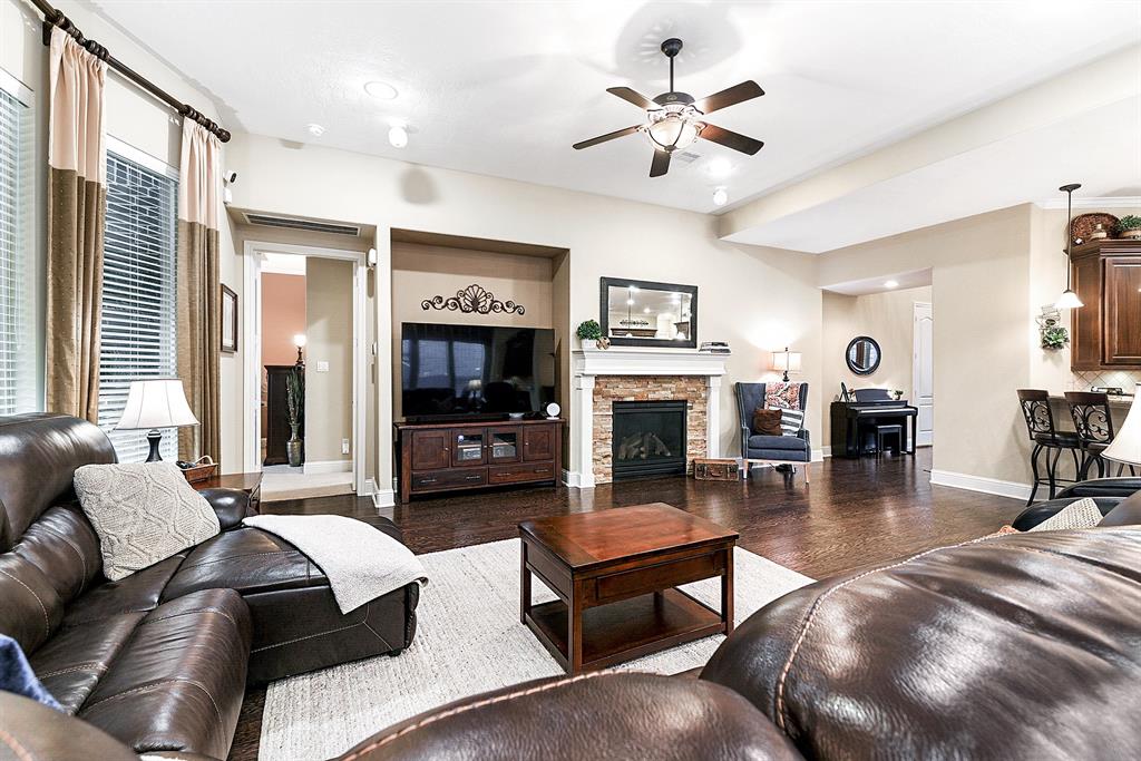 5702 Mustang Ridge Lane, Fulshear, Texas image 22