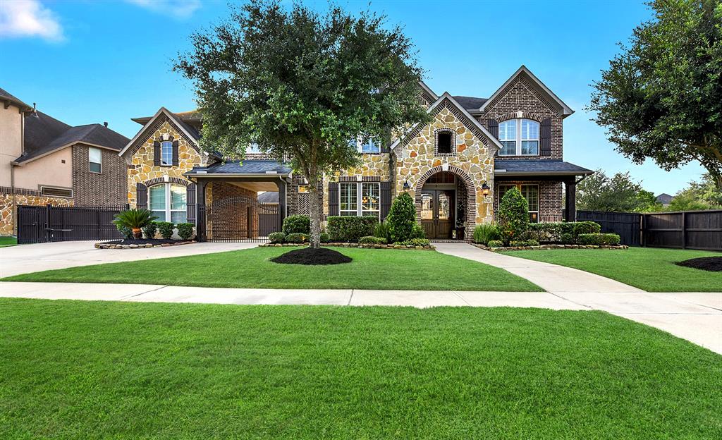 5702 Mustang Ridge Lane
