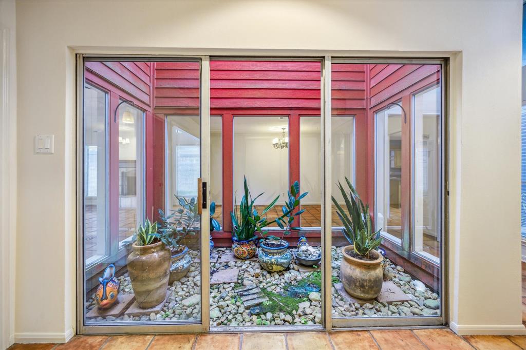 1102 Copper Creek Drive, Katy, Texas image 4