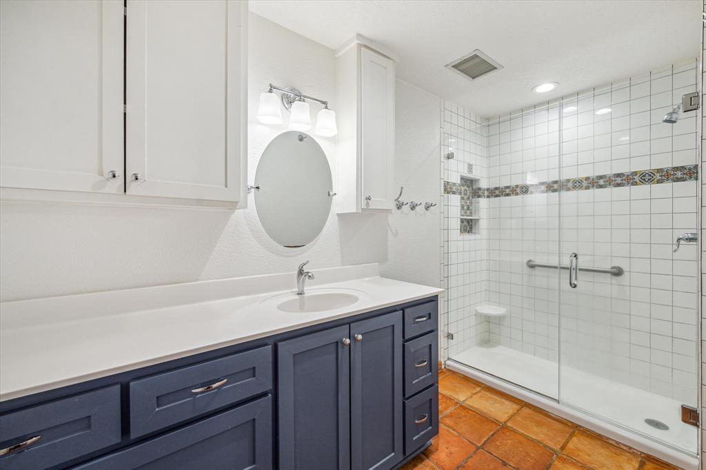 1102 Copper Creek Drive, Katy, Texas image 17