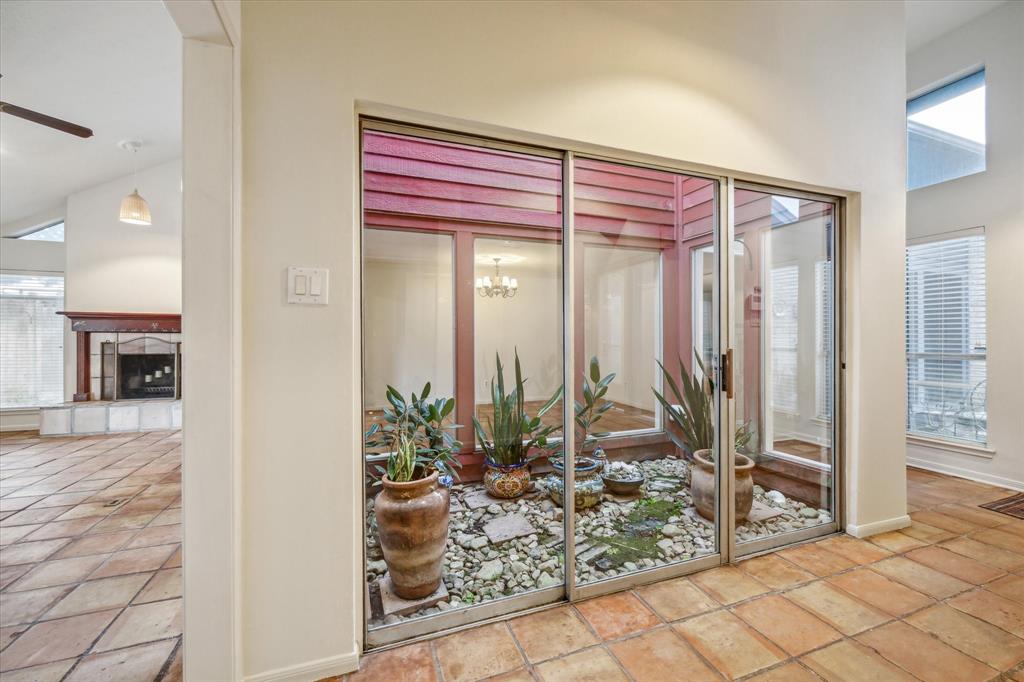 1102 Copper Creek Drive, Katy, Texas image 5