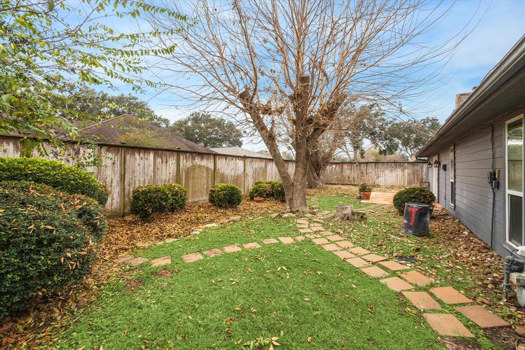 1102 Copper Creek Drive, Katy, Texas image 24