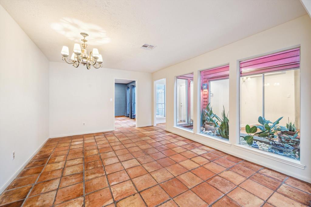 1102 Copper Creek Drive, Katy, Texas image 11