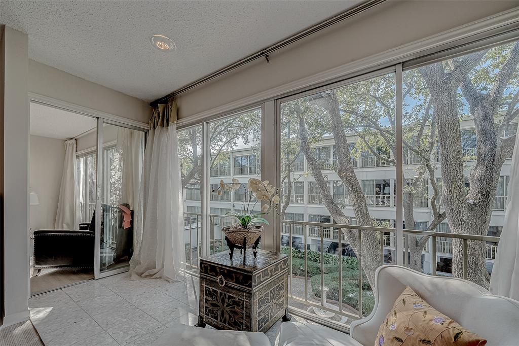 Houston, Texas 77056, United States, 1 Bedroom Bedrooms, ,1 BathroomBathrooms,Residential,Active,28964