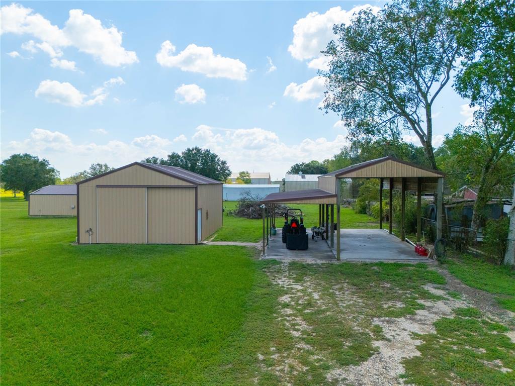 1701 Bayou Drive, Bay City, Texas image 8