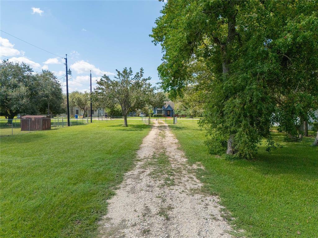 1701 Bayou Drive, Bay City, Texas image 10