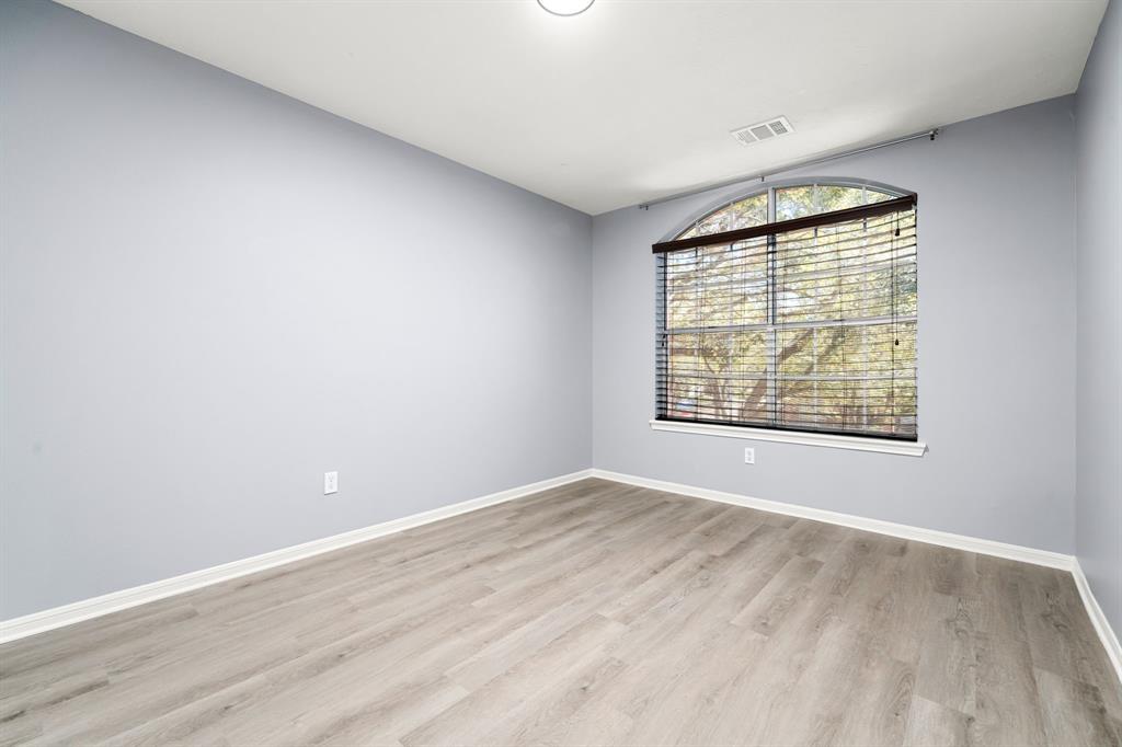 102 Lindencrest Court, Sugar Land, Texas image 30