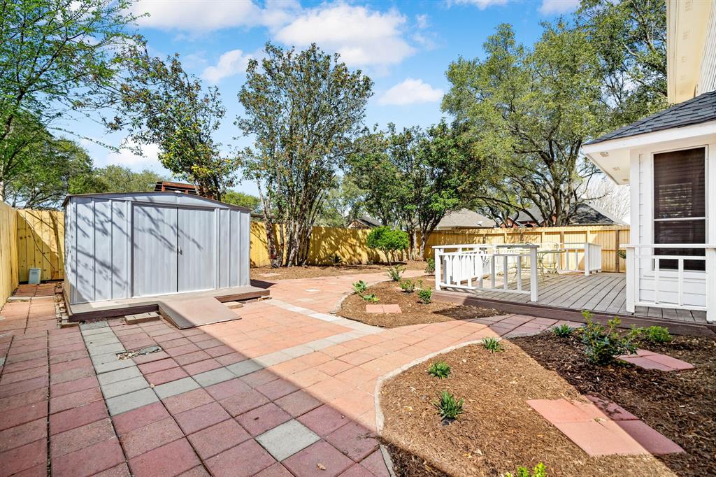 102 Lindencrest Court, Sugar Land, Texas image 35