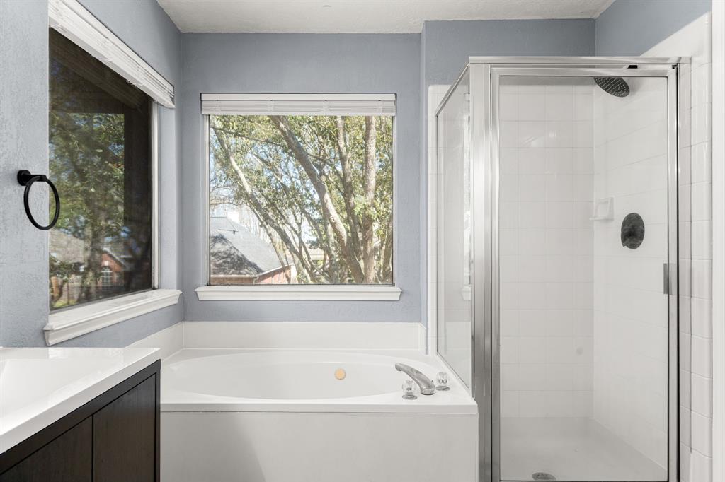 102 Lindencrest Court, Sugar Land, Texas image 23
