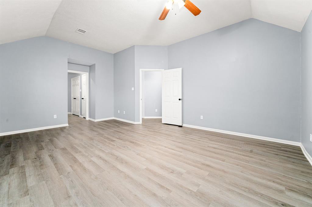 102 Lindencrest Court, Sugar Land, Texas image 19