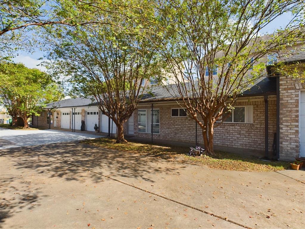 5631 Winsome Lane