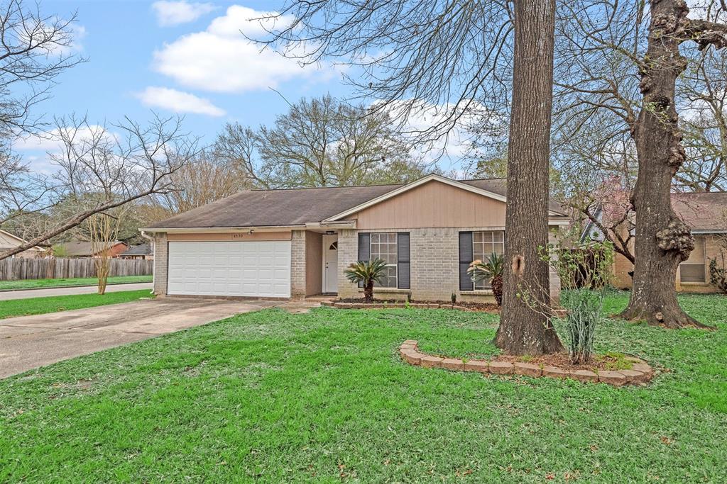 4530 Quailgate Drive, Spring, Texas image 2