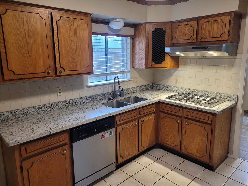 15707 Sea Liner Drive, Houston, Texas image 9