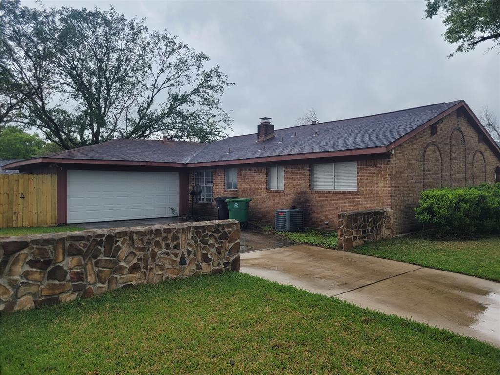 15707 Sea Liner Drive, Houston, Texas image 2