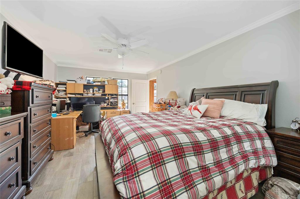 1823 White Feather Trail, Crosby, Texas image 12