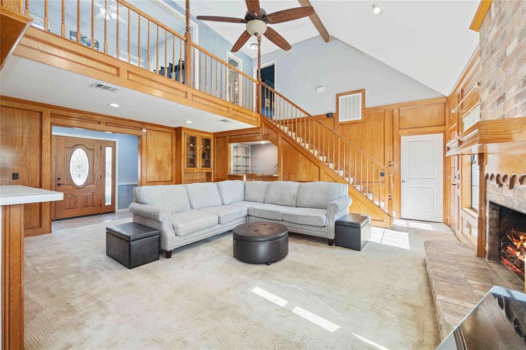 1823 White Feather Trail, Crosby, Texas image 10