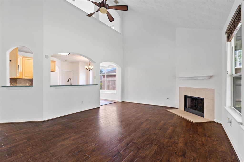 8119 Pinewood Crest Lane, Humble, Texas image 9