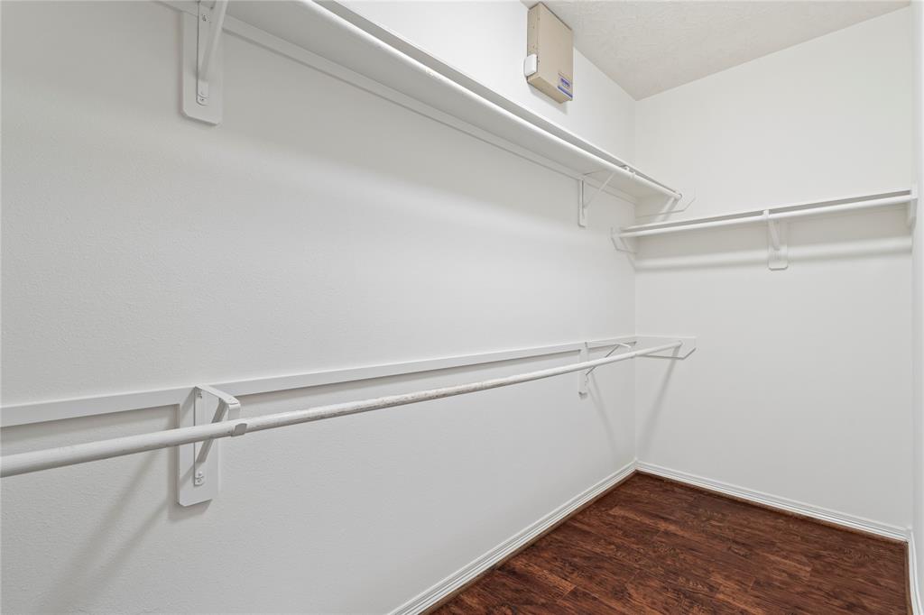 8119 Pinewood Crest Lane, Humble, Texas image 15