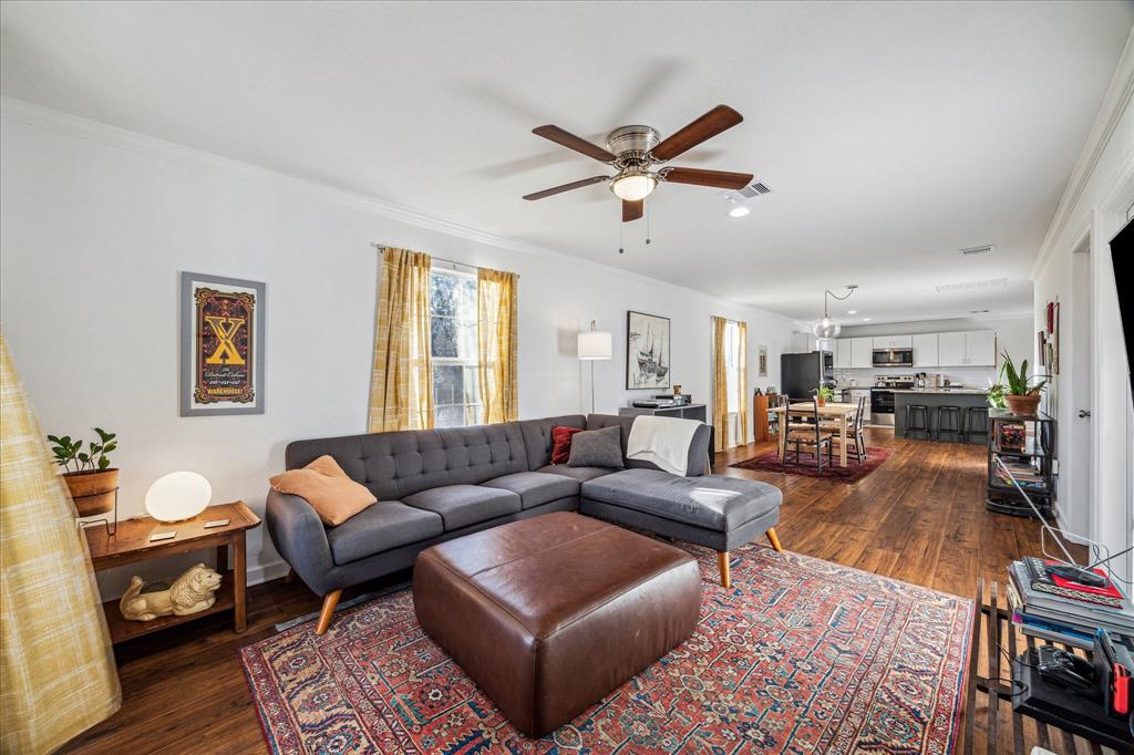 1101 E 38th Street, Houston, Texas image 6