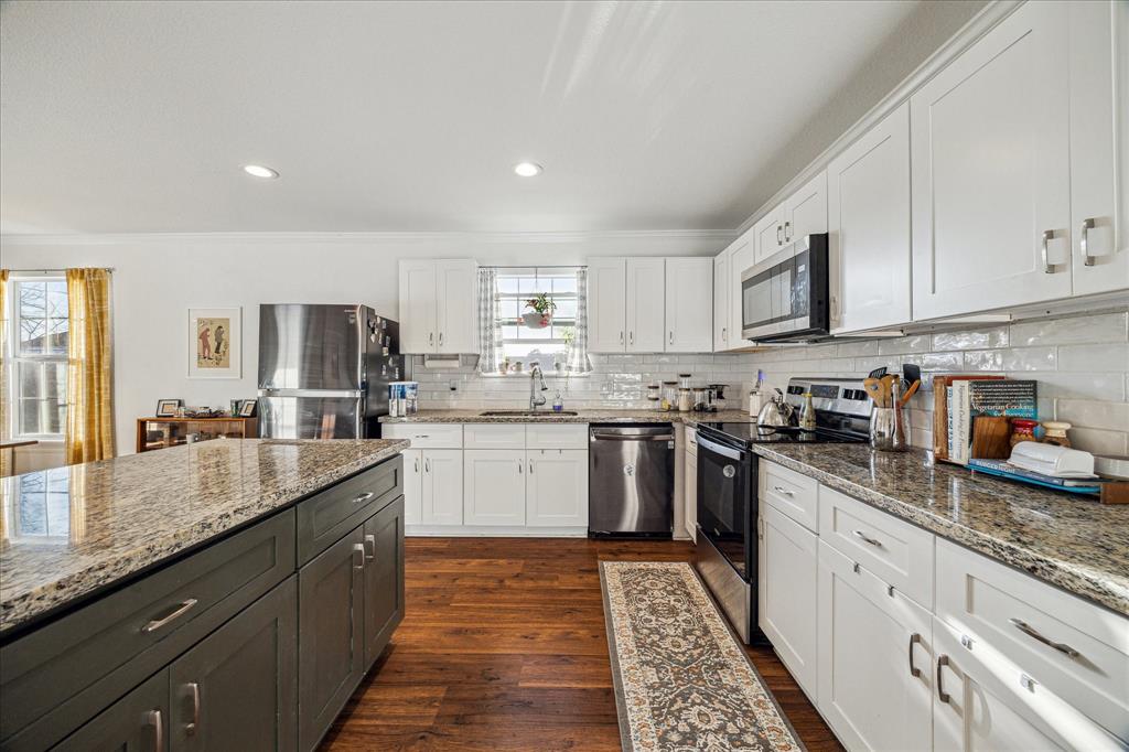 1101 E 38th Street, Houston, Texas image 3