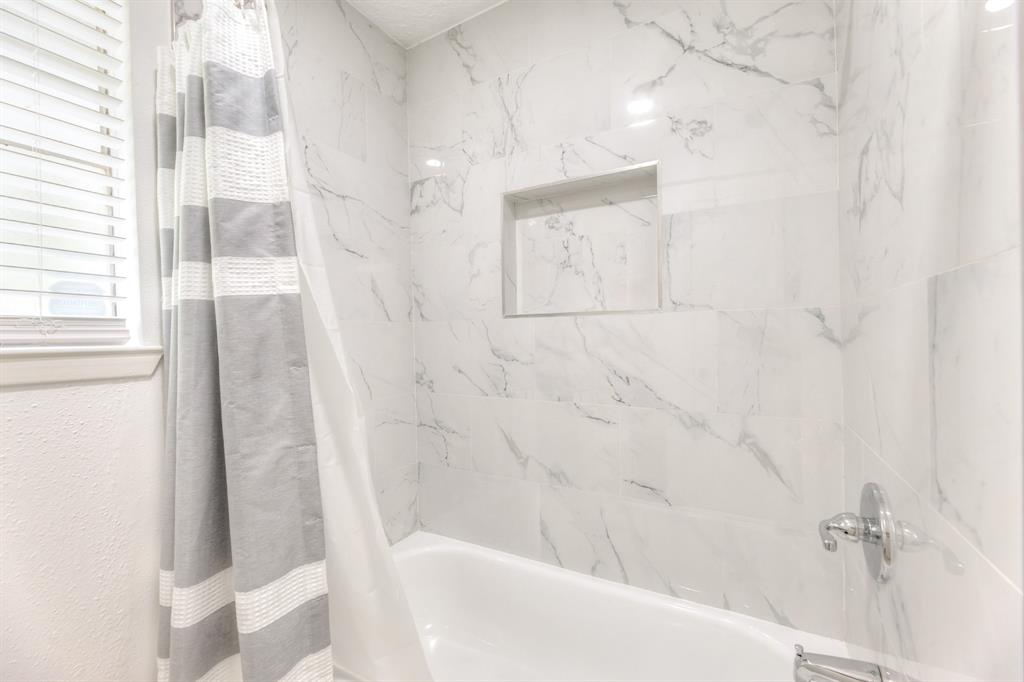 22226 Waynegate Drive, Spring, Texas image 36