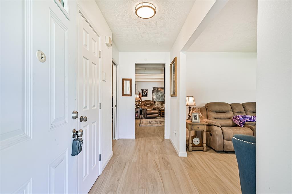 5106 Harbor Light Drive