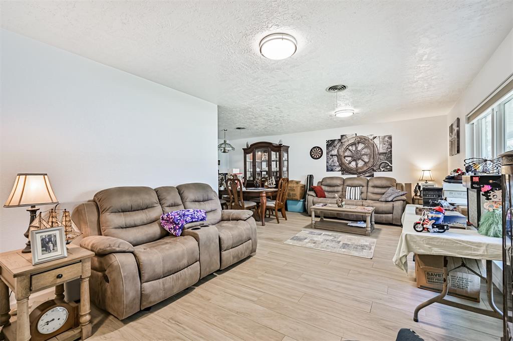 5106 Harbor Light Drive