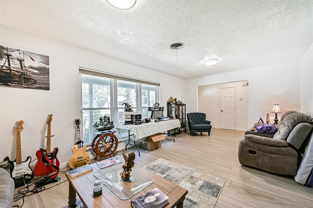 5106 Harbor Light Drive